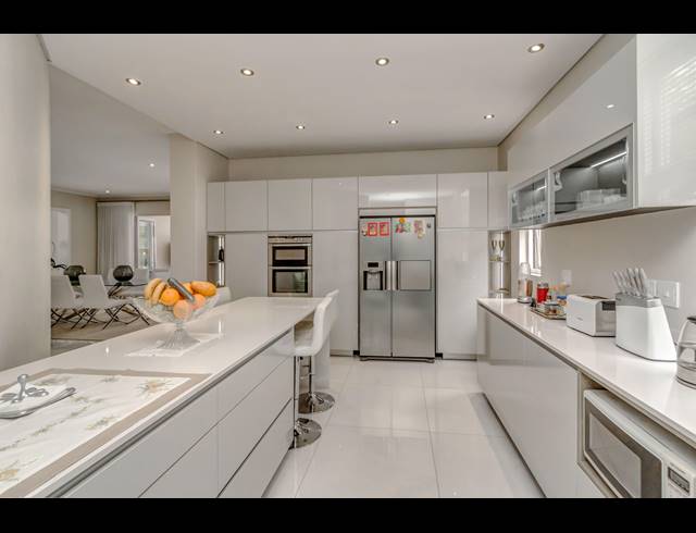 5 BEDROOM HOUSE FOR SALE IN DAINFERN VALLEY ESTATE